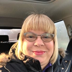 Meet your Posher, April